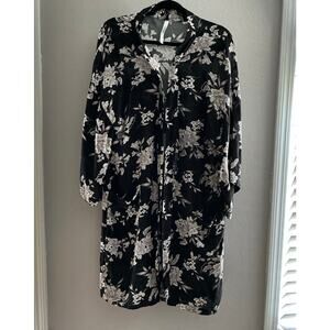 Spiritual Gangster Black White Floral‎ Maya Kimono Robe One Size
